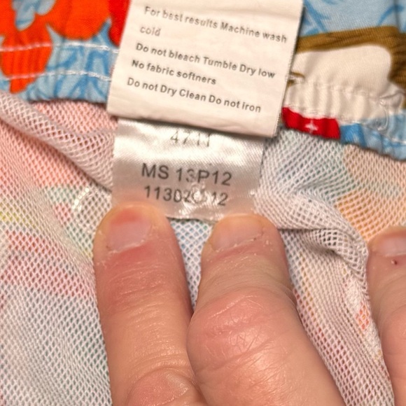 Peter Millar Men's Swim Shorts - Picture 10 of 10